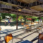 Vvf Dordogne Lot 假日公园