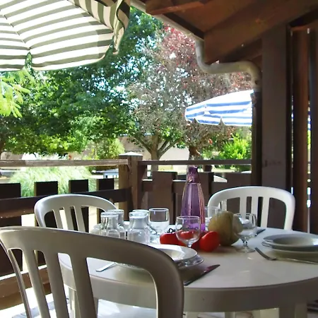 פארק נופש Vvf Dordogne Lot 3*