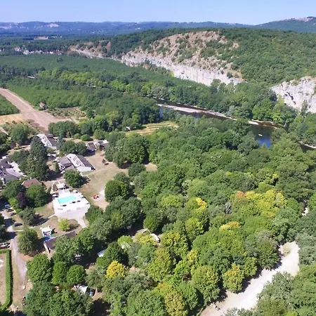 Vvf Villages   Les Rives De Dordogne   Martel-gluges